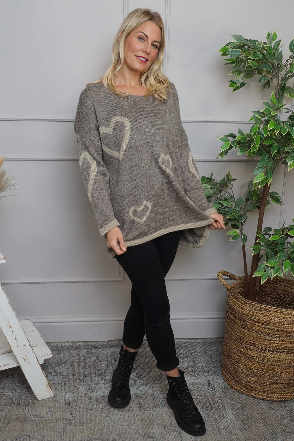 Milena Heart Knitted Jumper Mocha