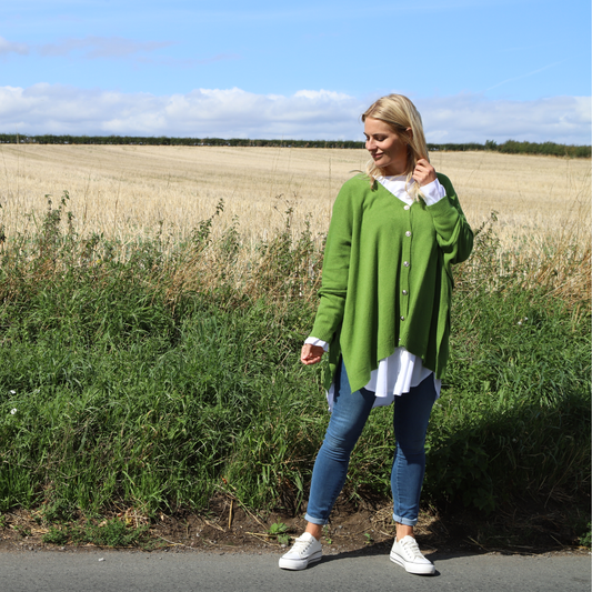 Petite Fashion Over 60: Elegant Style for Smaller Frames