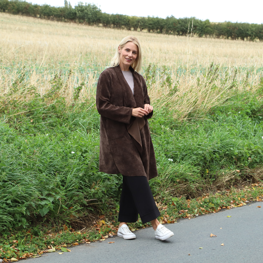 Care and Longevity: Washing and Storing Lagenlook Pieces