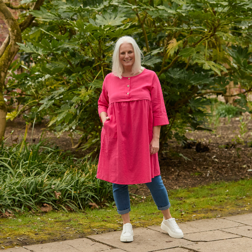 Waist Defining Dresses for Apple Shapes