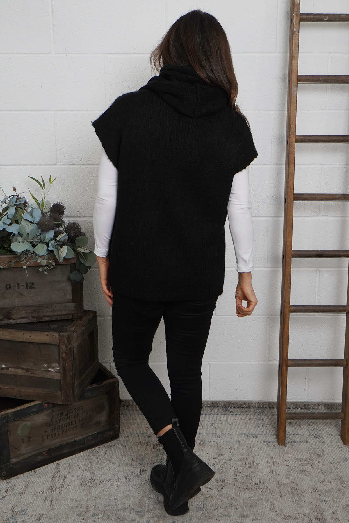 Marinda Scarf Knitted Tank Top Black