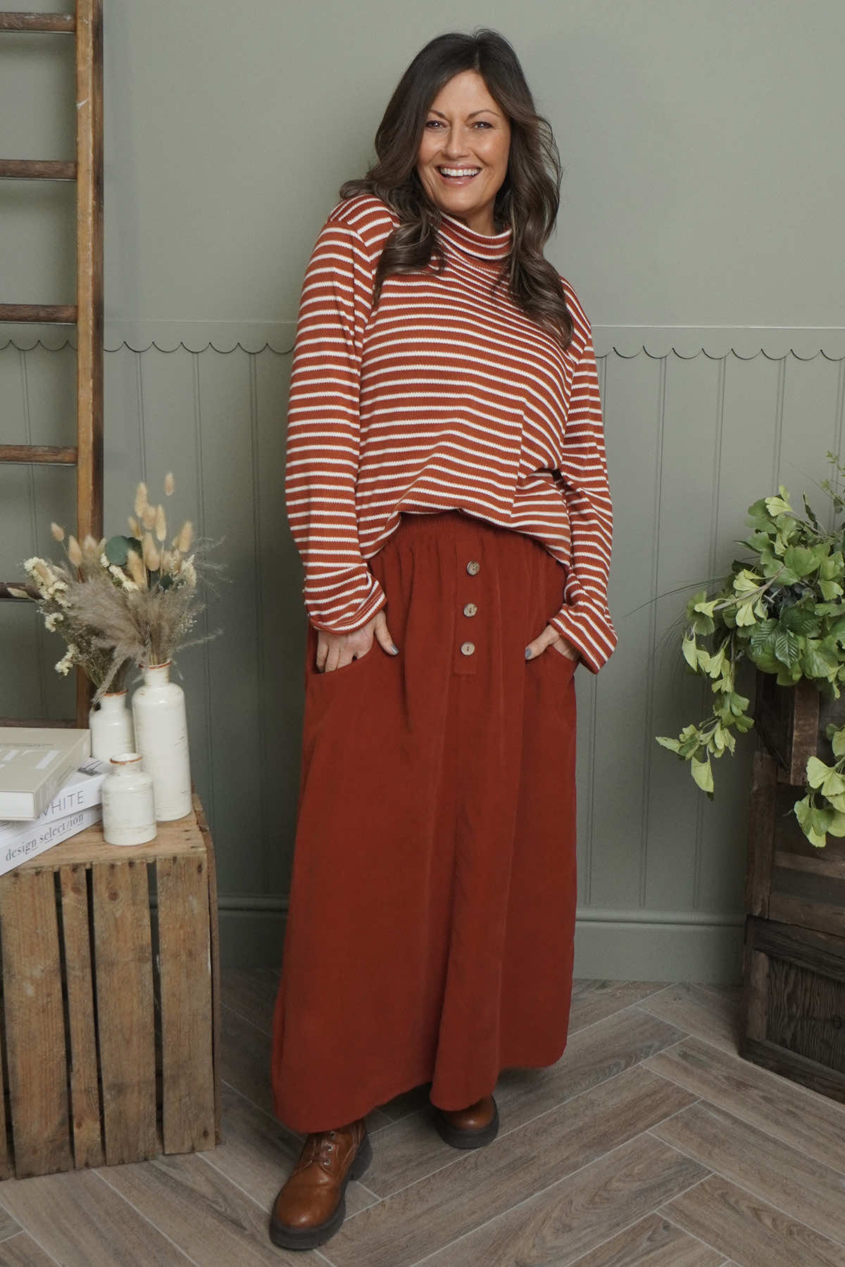 Zinnia Needlecord Skirt Burnt Orange