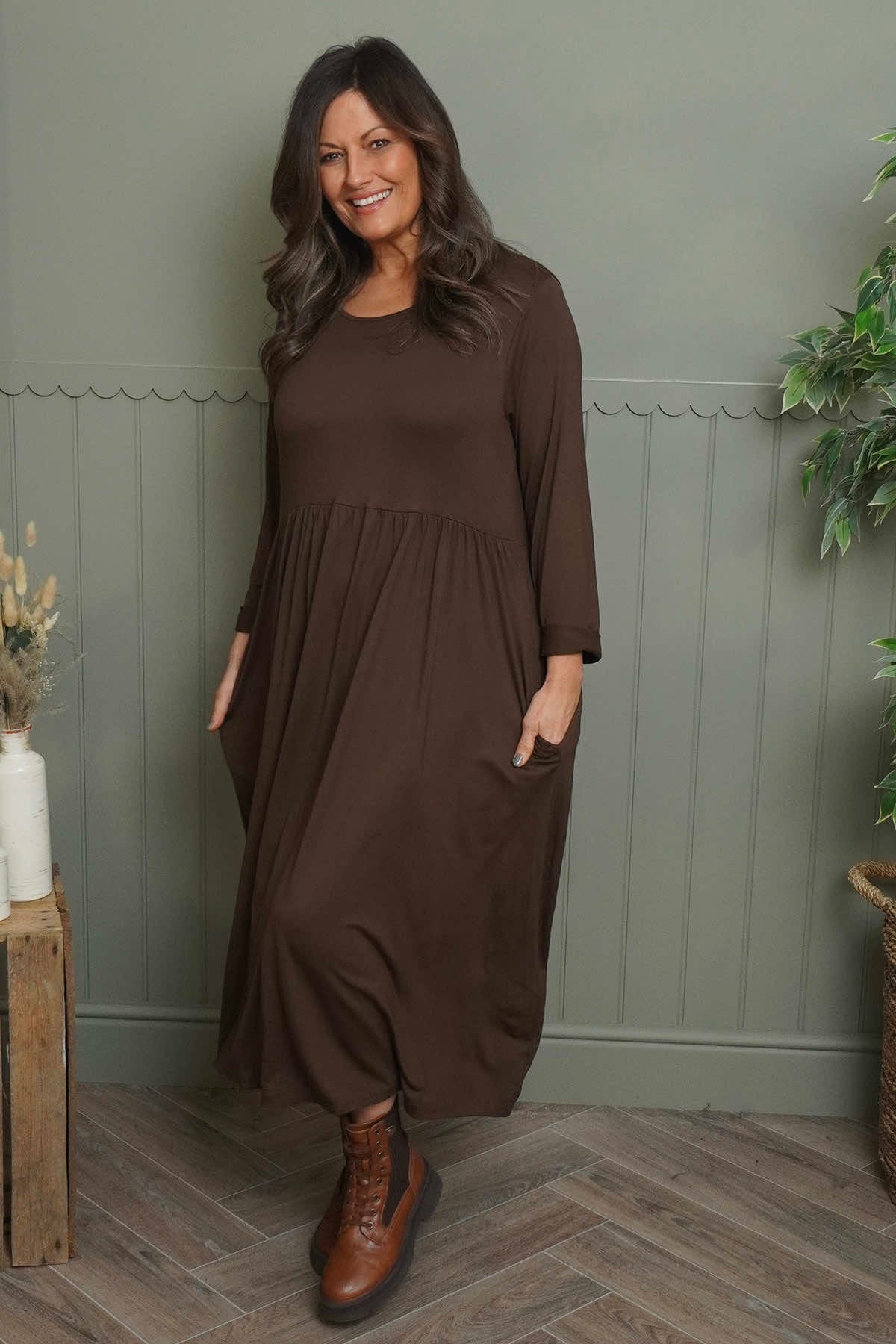 Kylie Long Sleeve Dress Cocoa