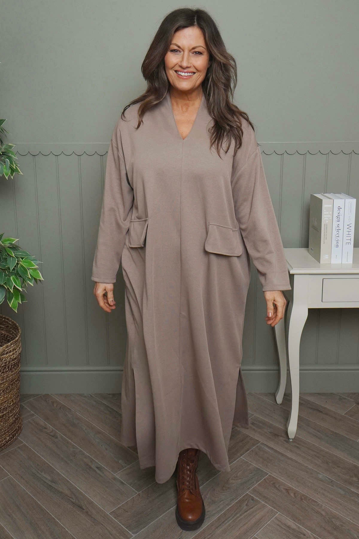 Clarissa V-Neck Cotton Dress Mocha