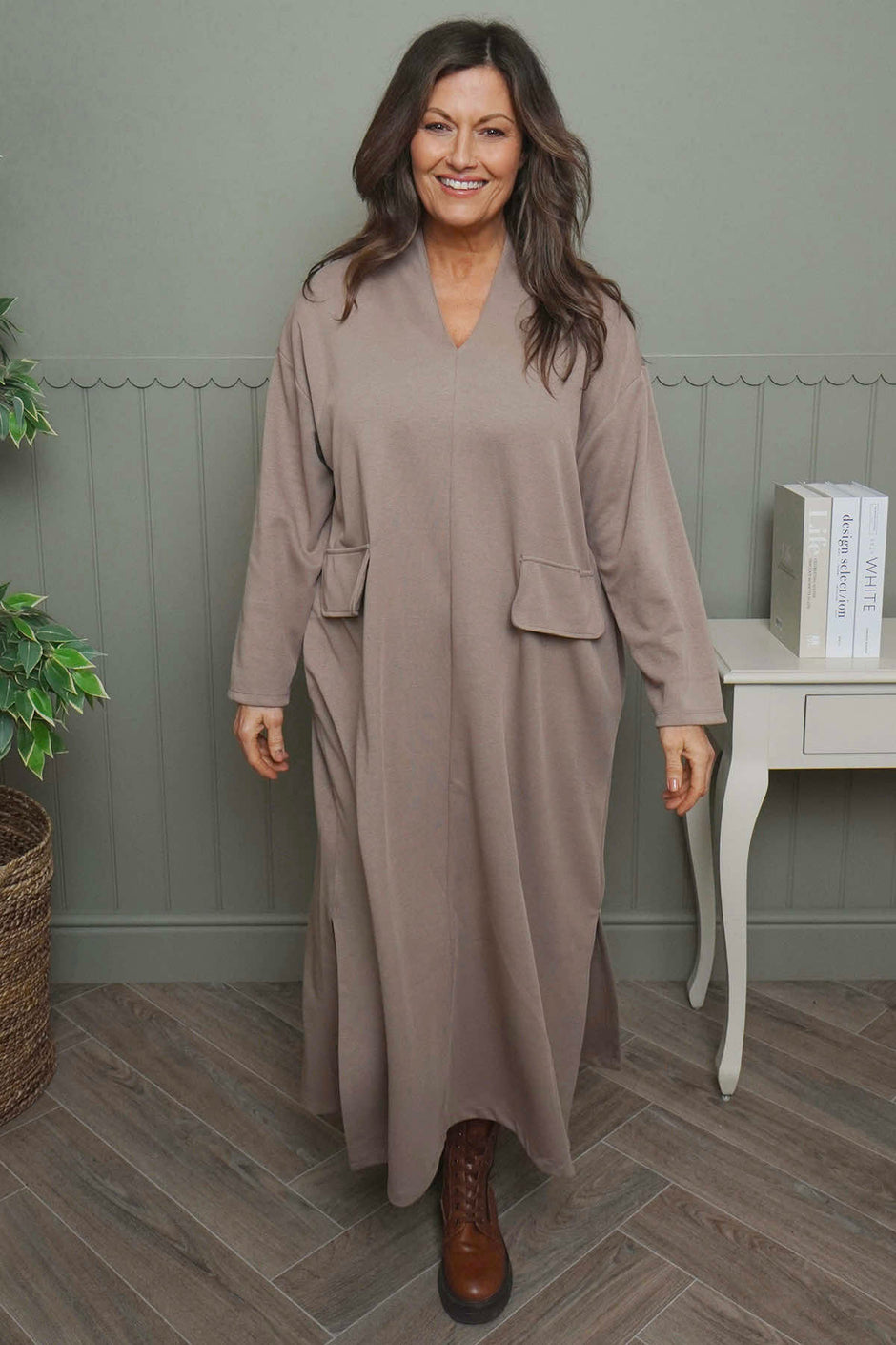Clarissa V-Neck Cotton Dress Mocha