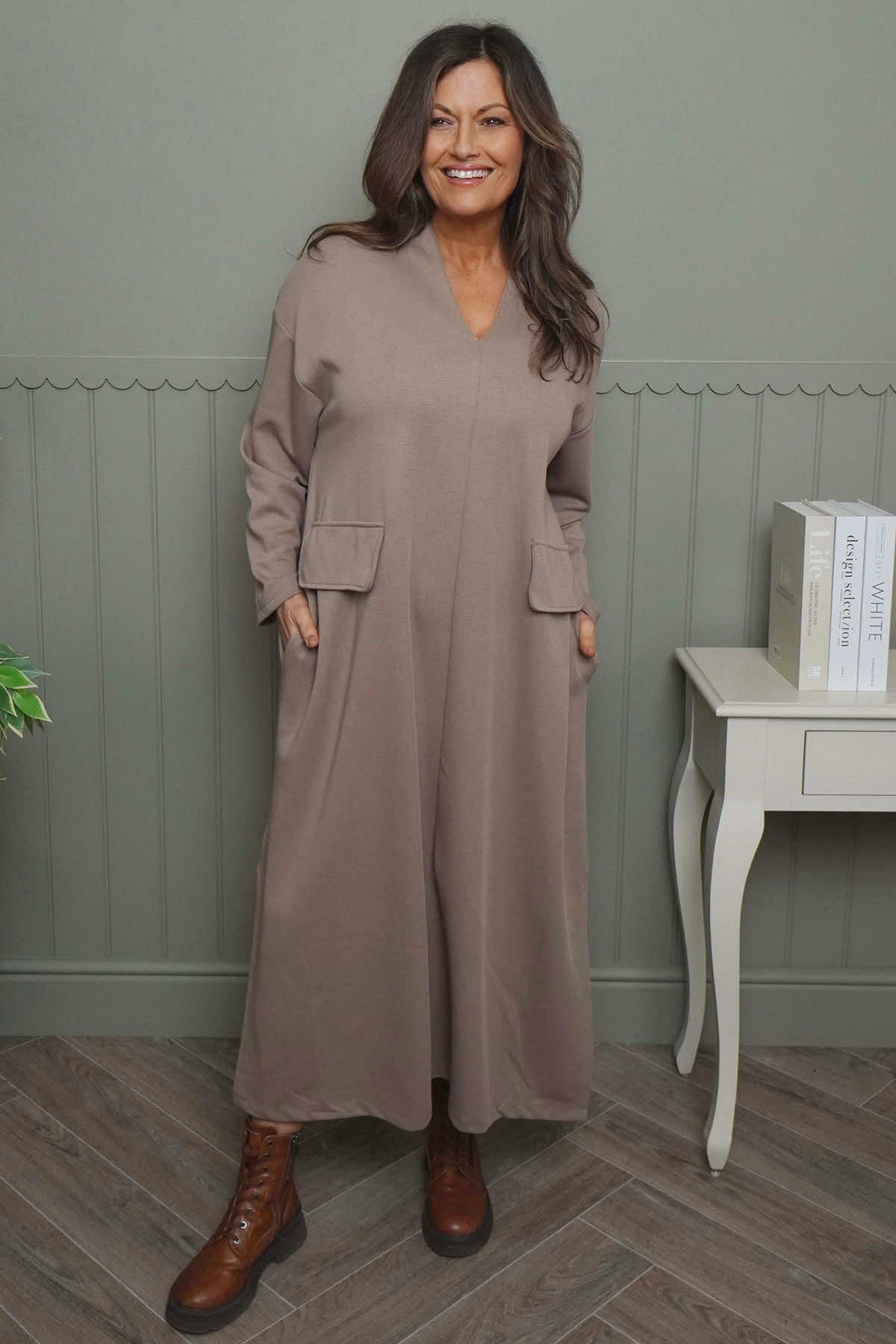 Clarissa V-Neck Cotton Dress Mocha