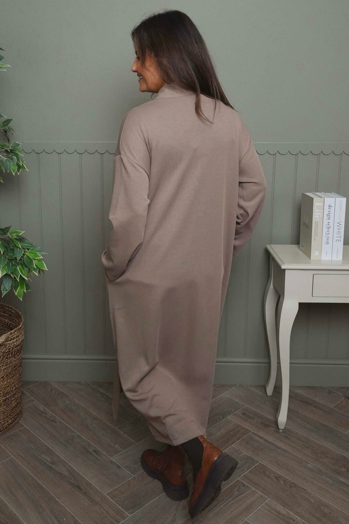 Clarissa V-Neck Cotton Dress Mocha