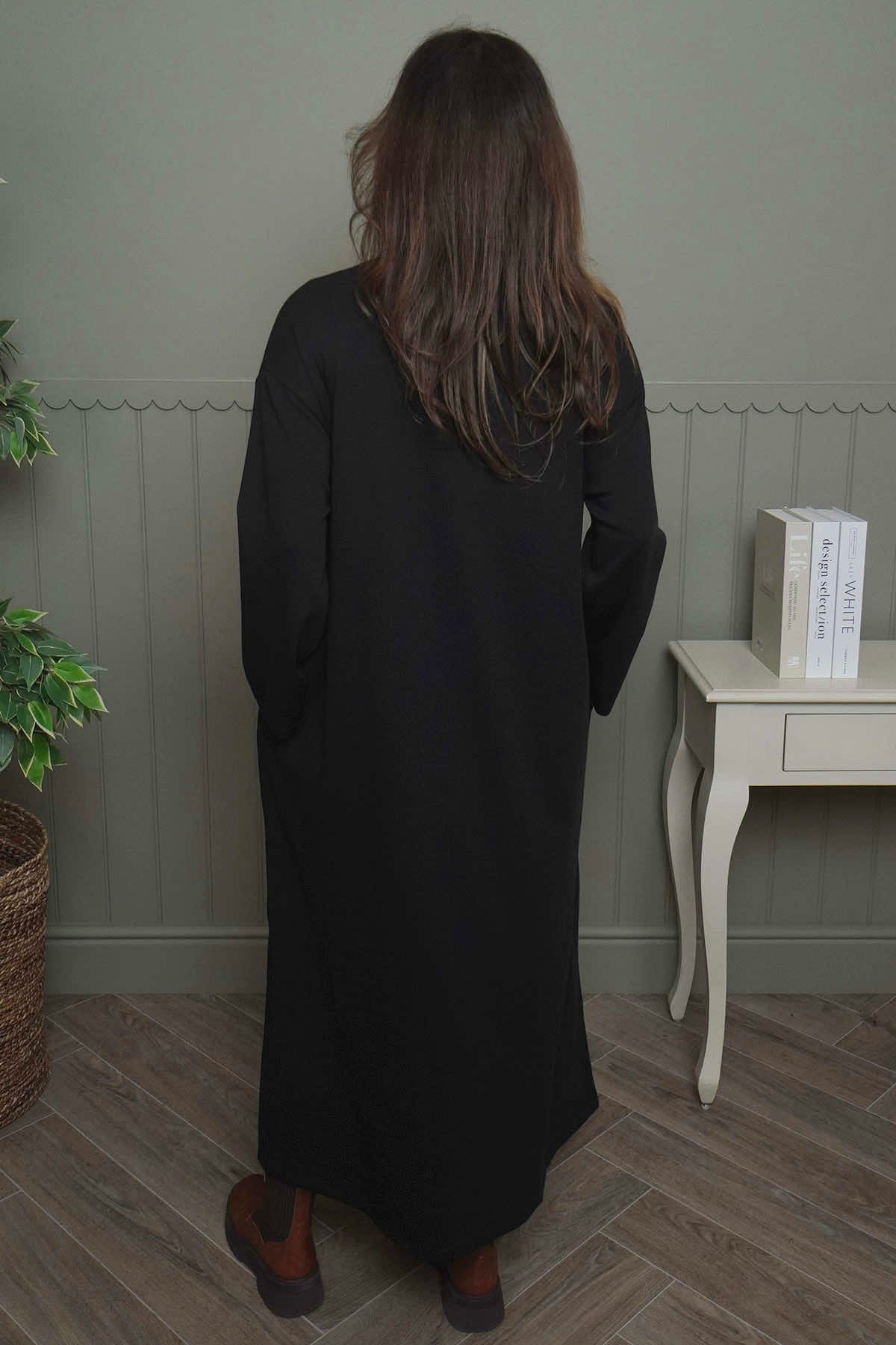 Clarissa V-Neck Cotton Dress Black