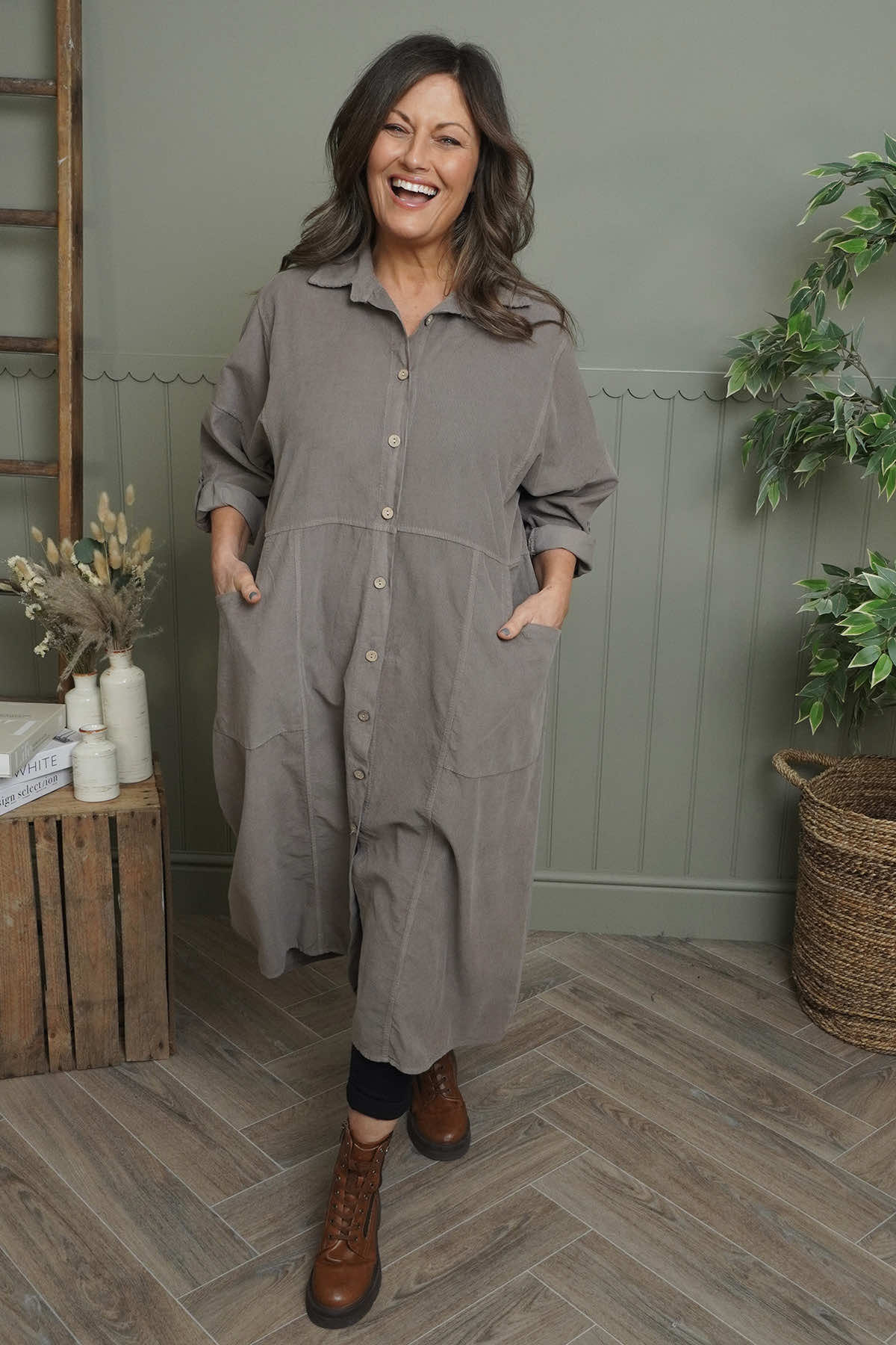 Lecia Needlecord Shirt Dress Mocha