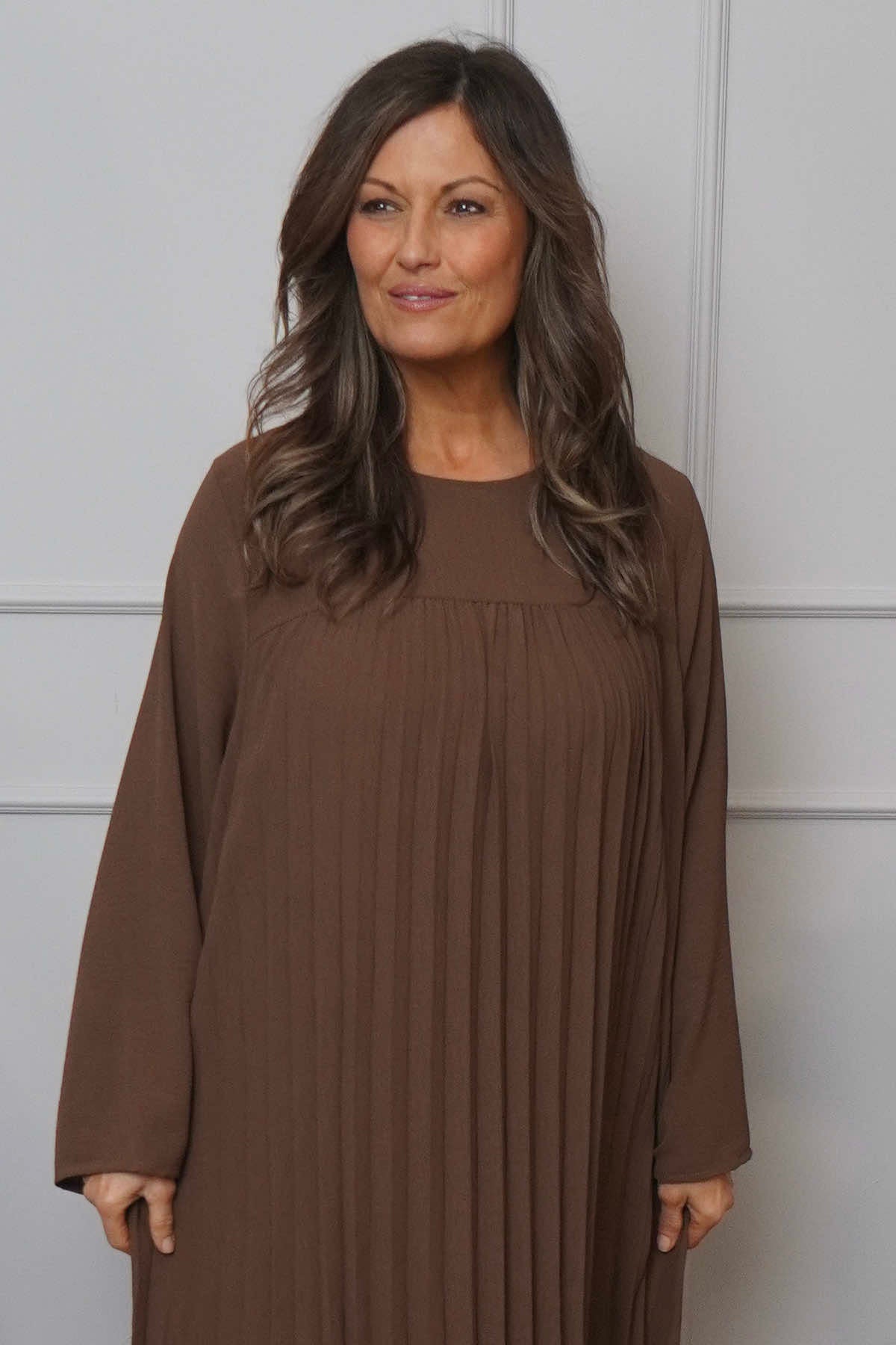 Renata Long Sleeve Pleated Dress Cocoa