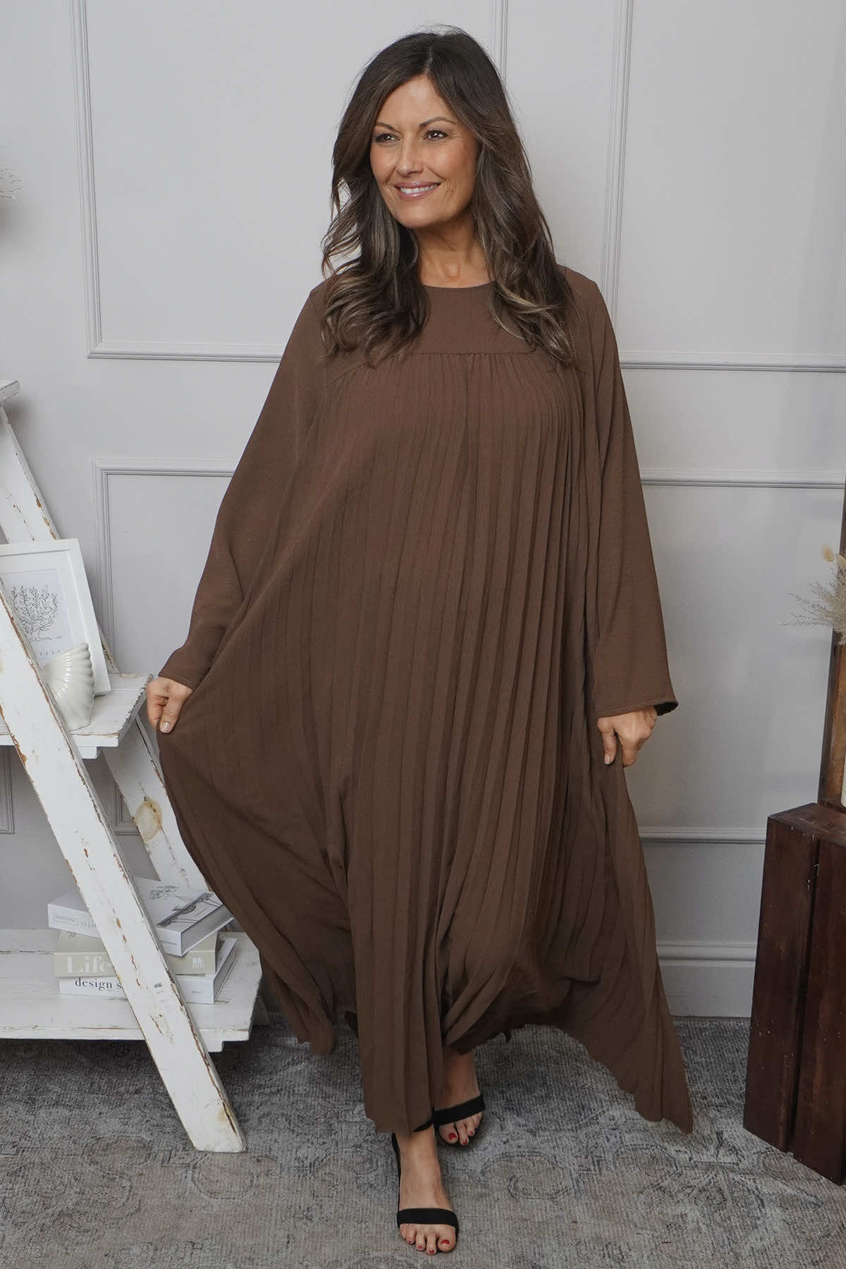 Renata Long Sleeve Pleated Dress Cocoa