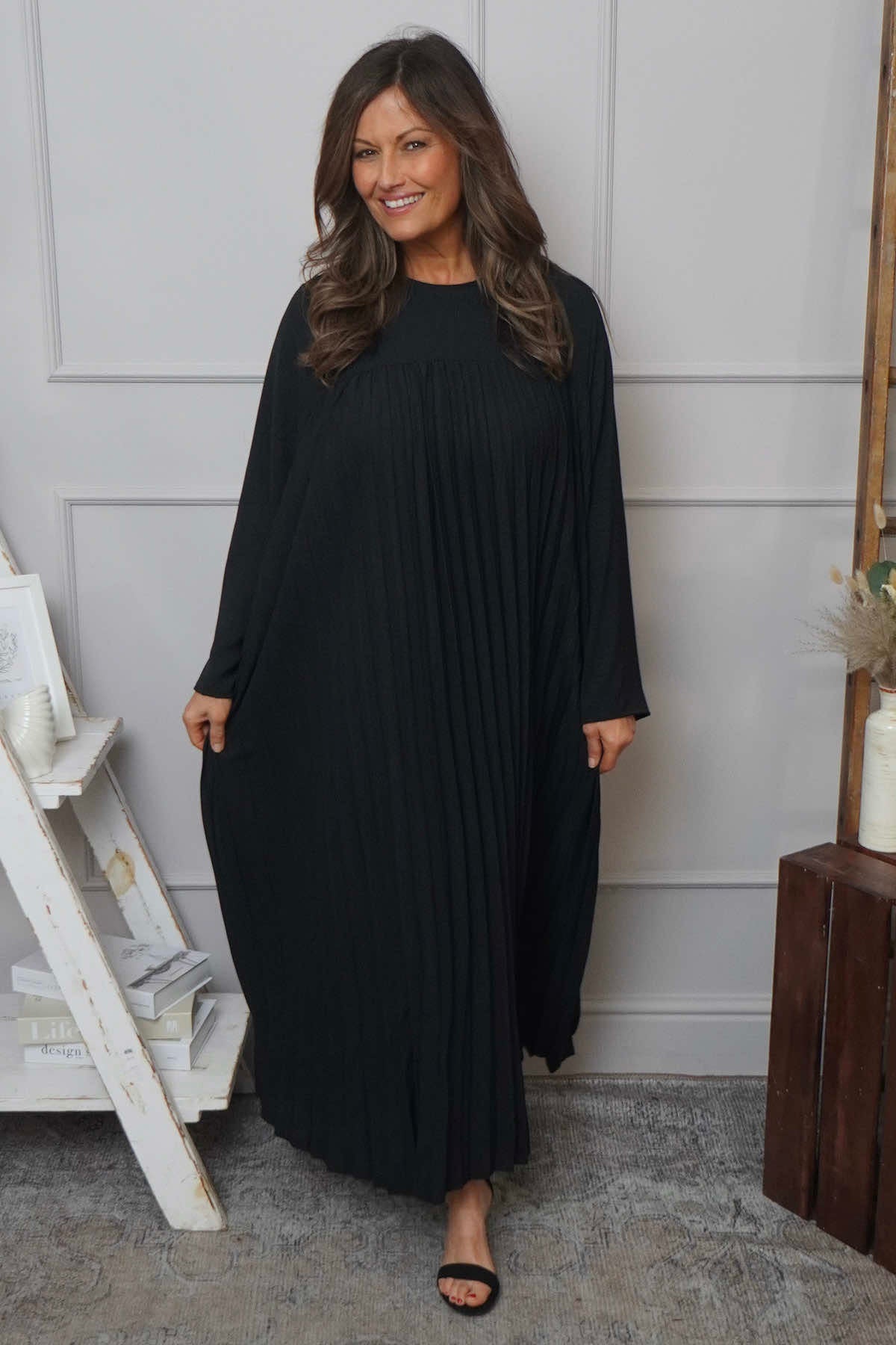 Renata Long Sleeve Pleated Dress Black