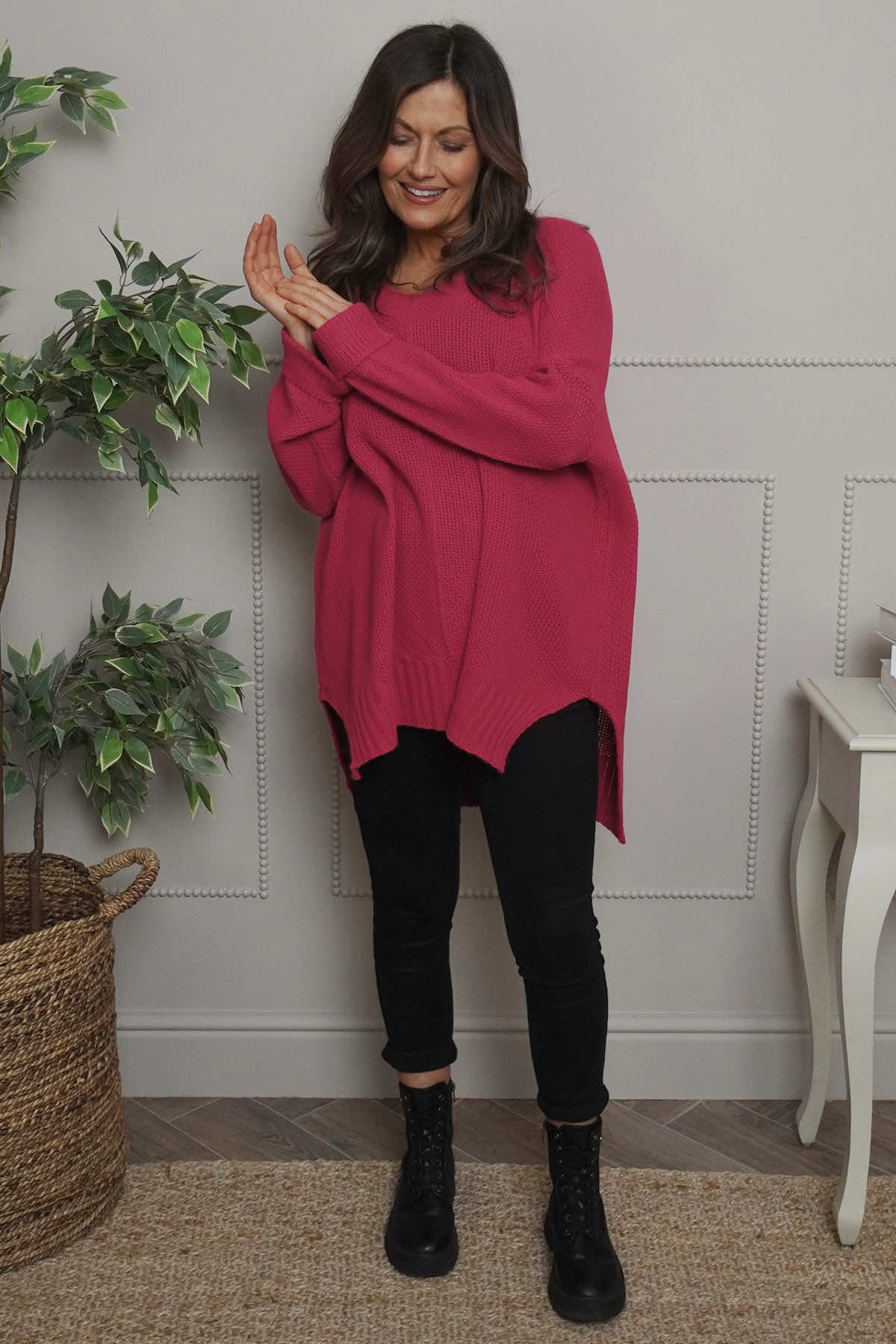 Bo Slouch V-Neck Jumper Hot Pink