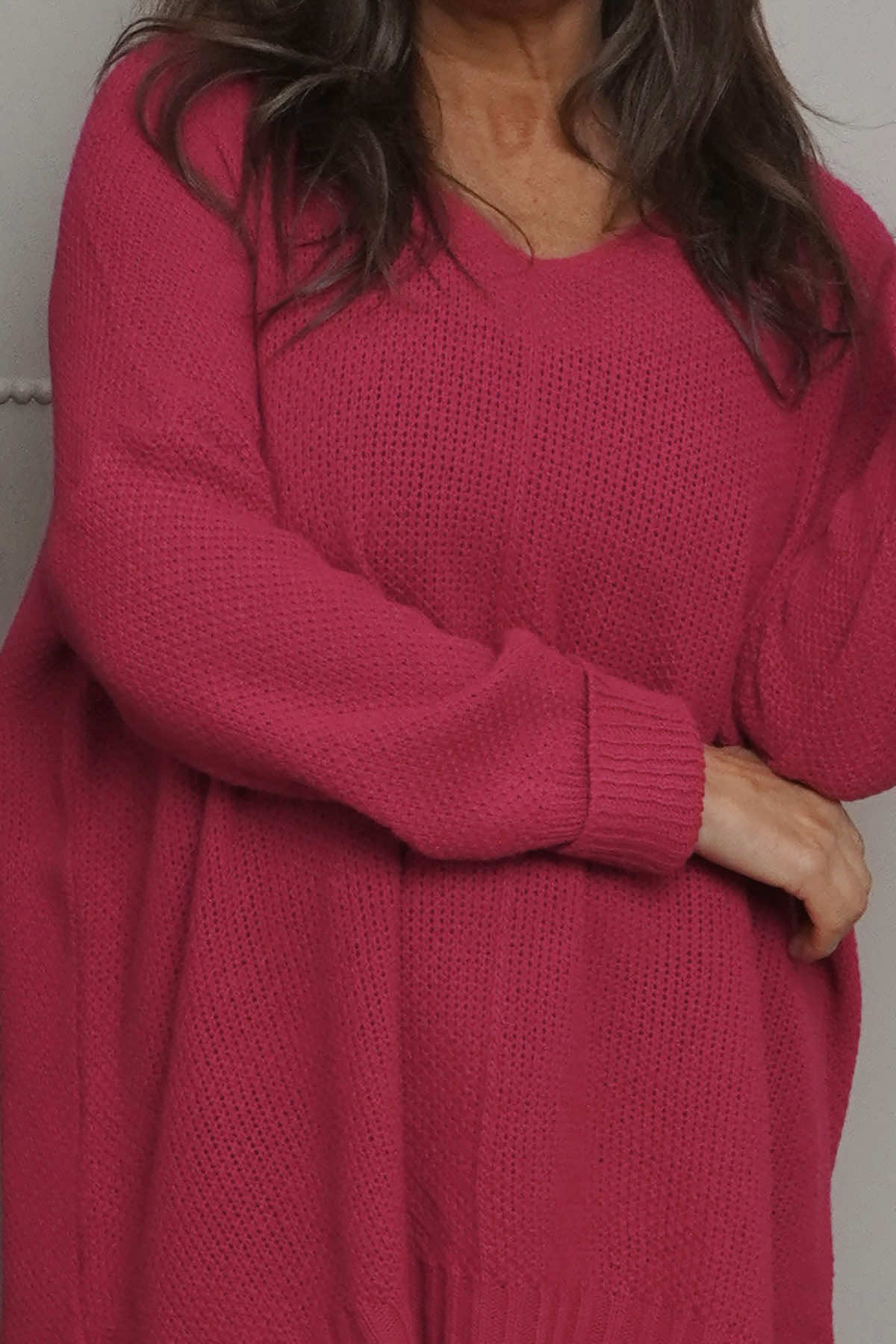 Bo Slouch V-Neck Jumper Hot Pink
