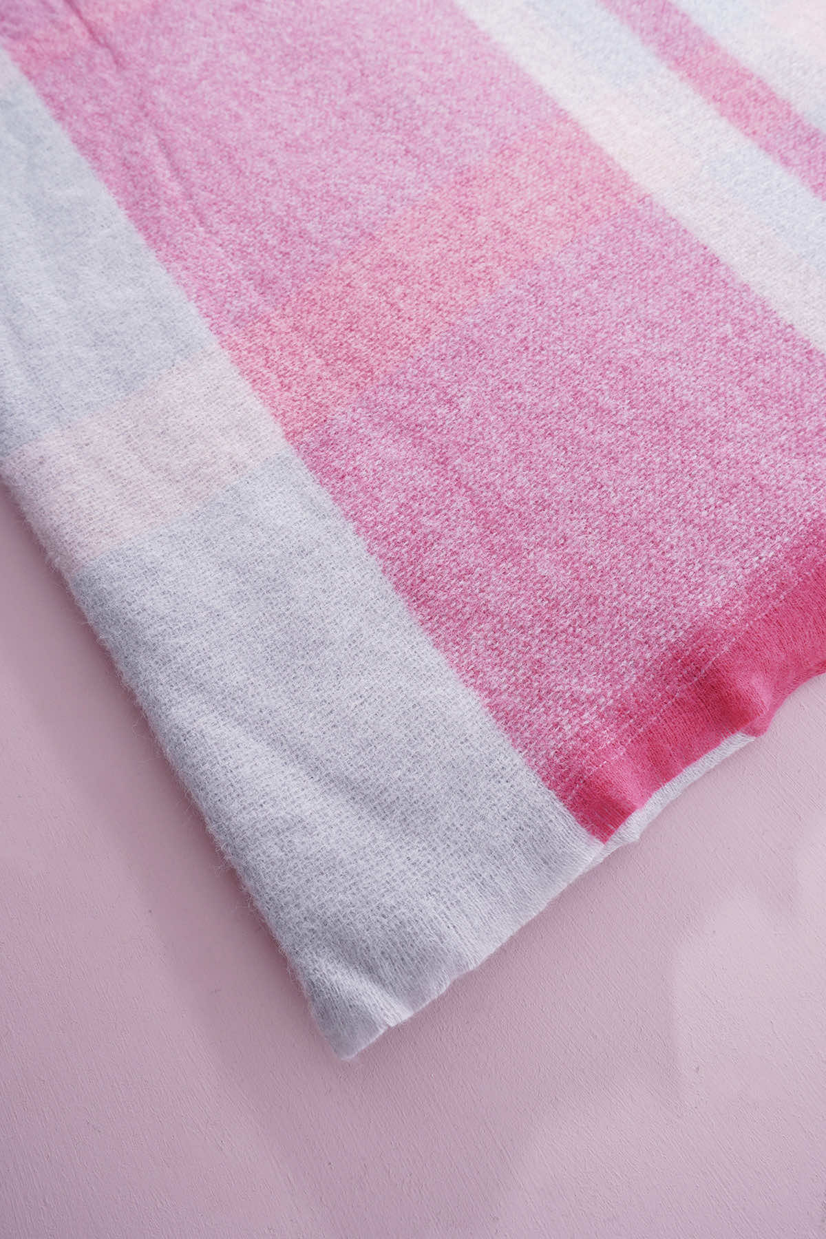 Hetty Scarf Fuchsia