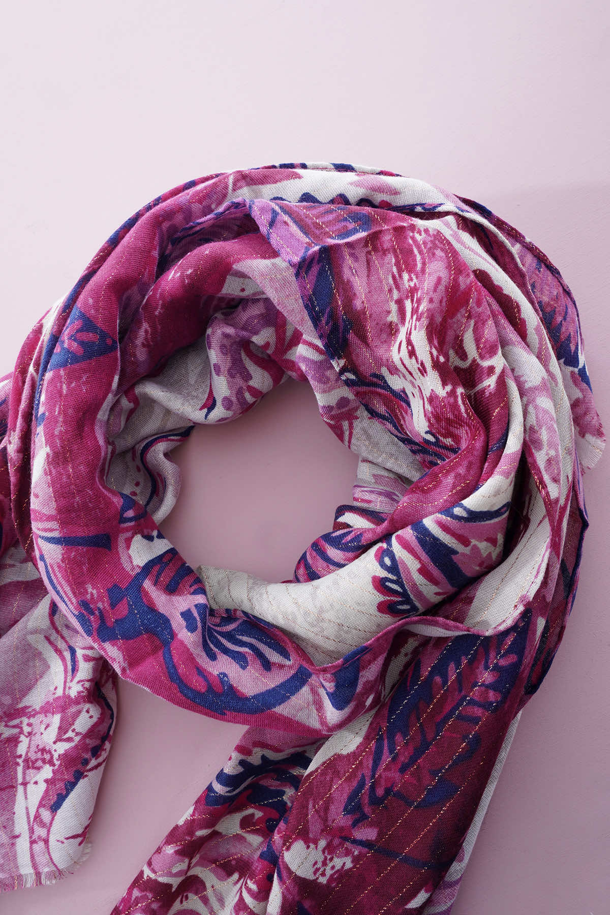 Sheila Scarf Fuchsia