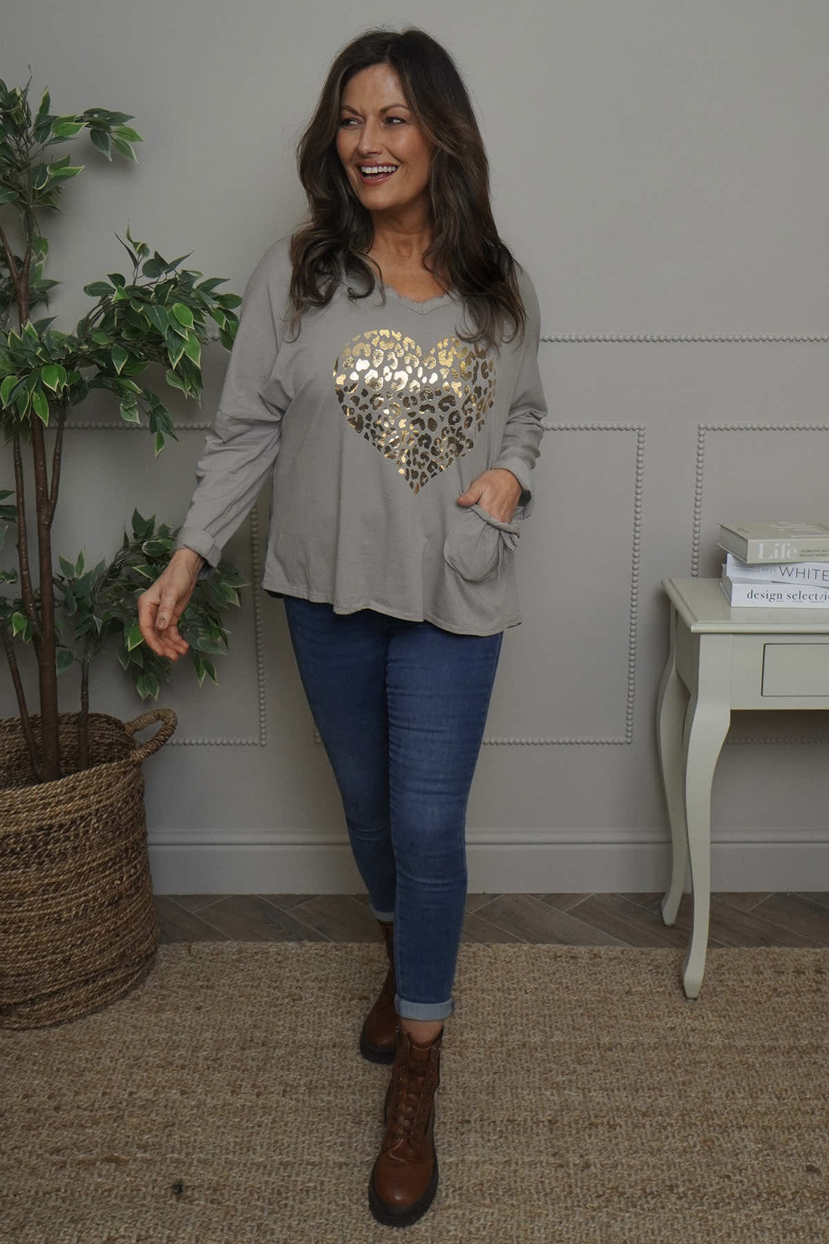 Cherie Heart Cotton Top Mocha