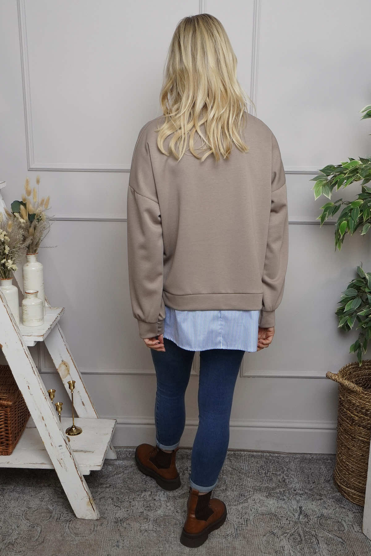 Gail Layer Detail Top Mocha