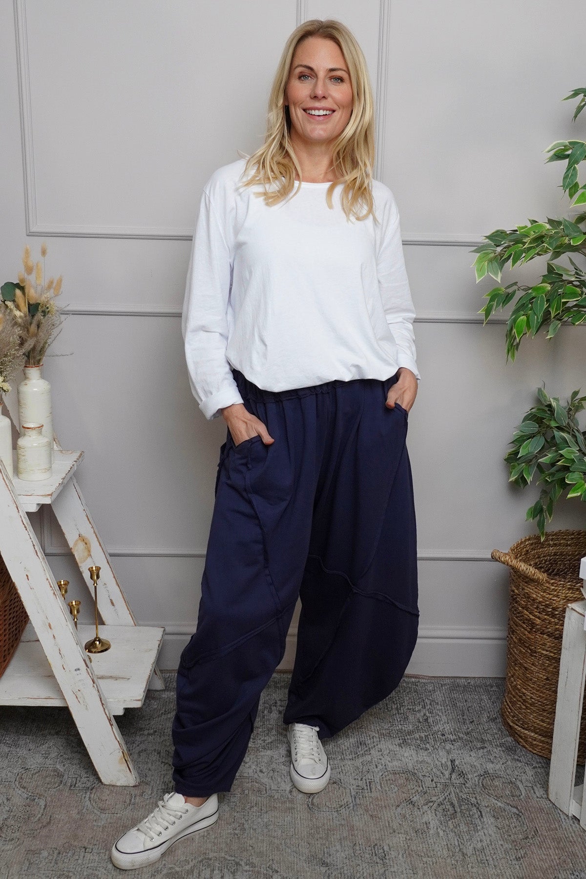 Deana Cotton Trousers Navy