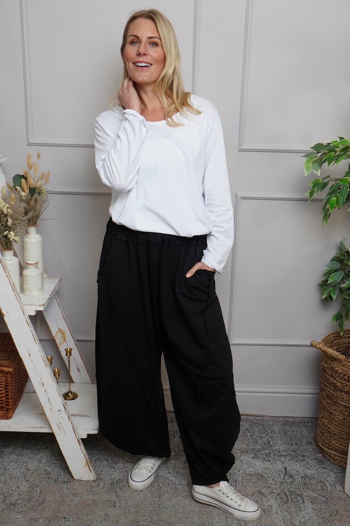Deana Cotton Trousers Black