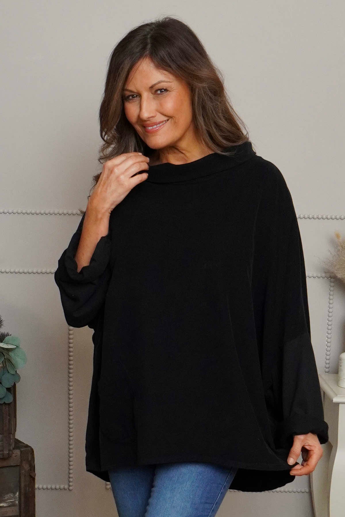 Rhianna Cowl Needlecord Top Black