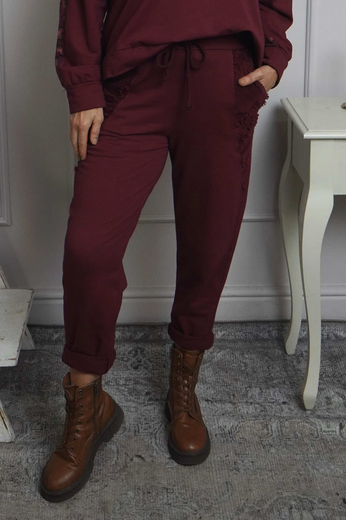 Lina Cord Detail Cotton Joggers Burgundy