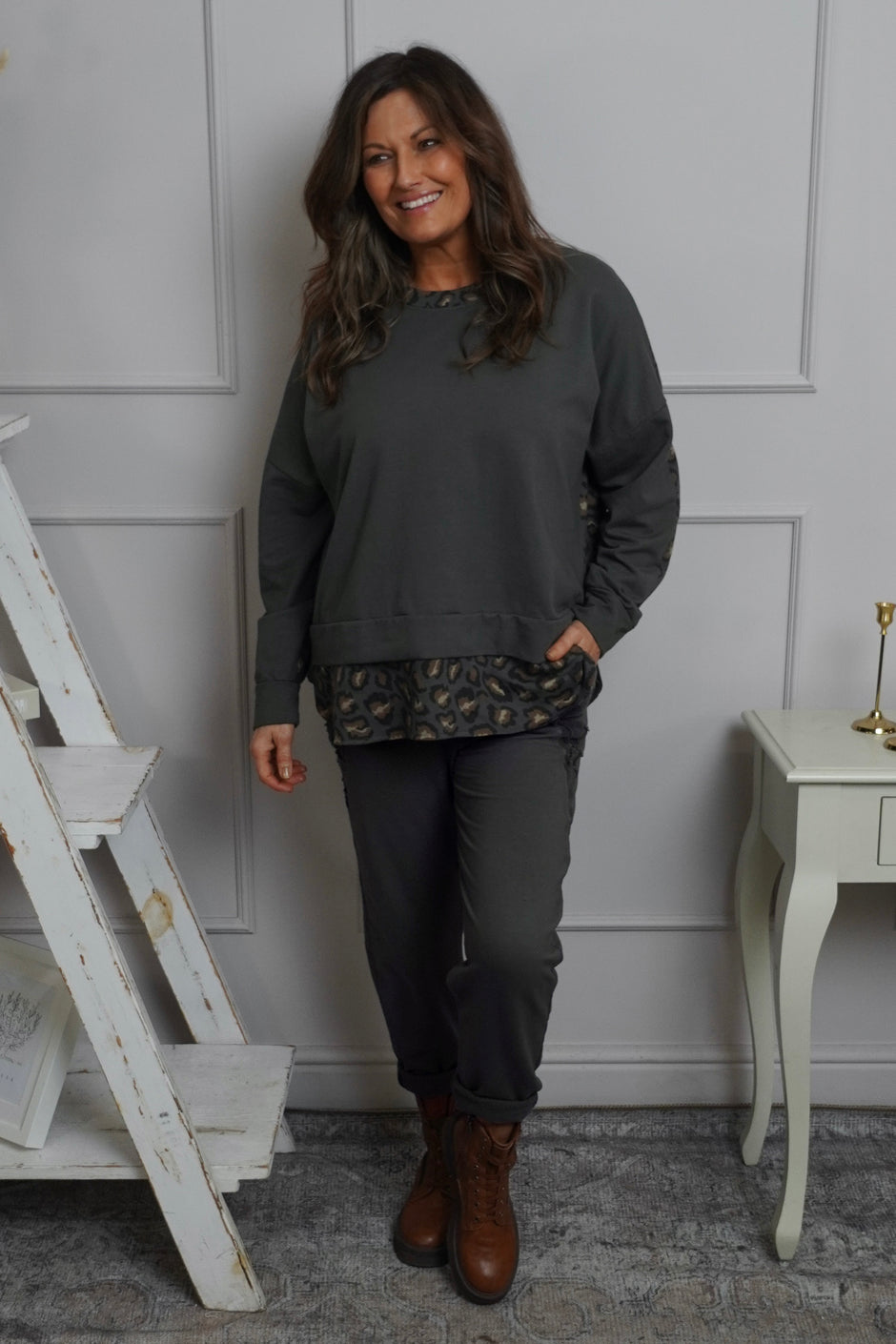 Nicky Leopard Print Cotton Top Mid Grey