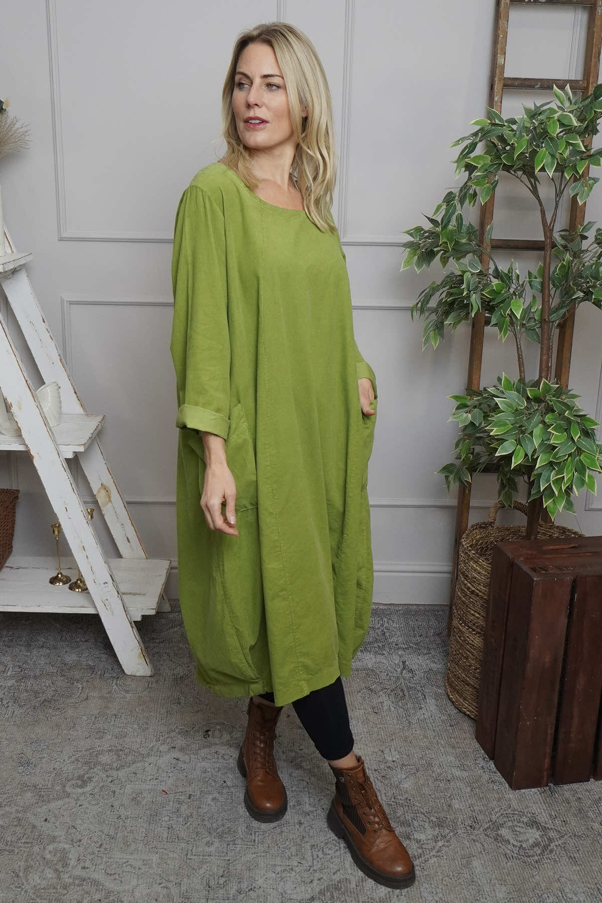 Liora Needlecord Dress Olive