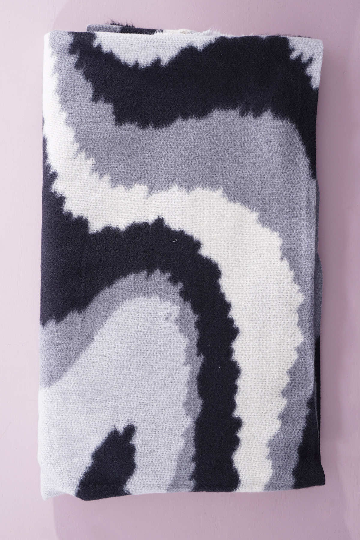 Bernadetta Scarf Black