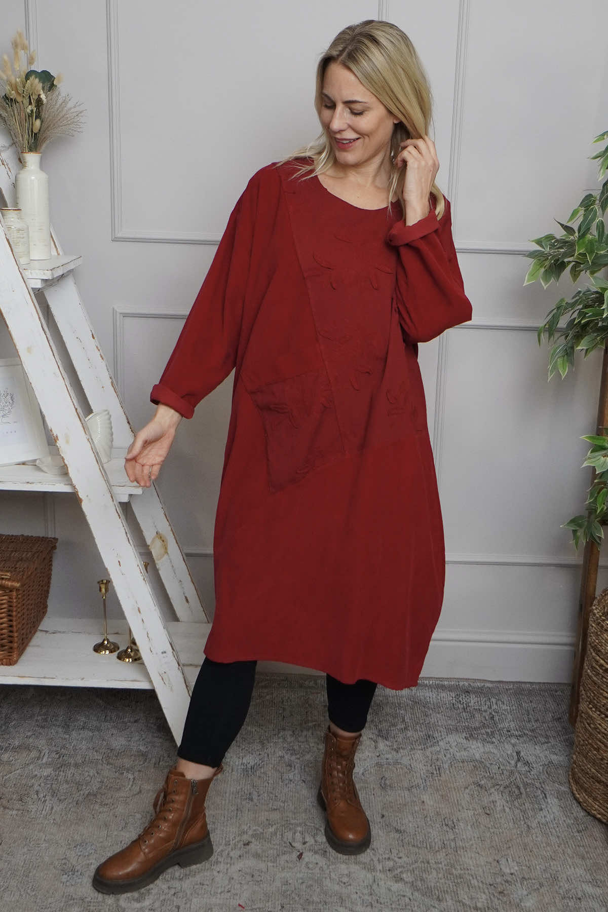 Laurie Needlecord Dress Red