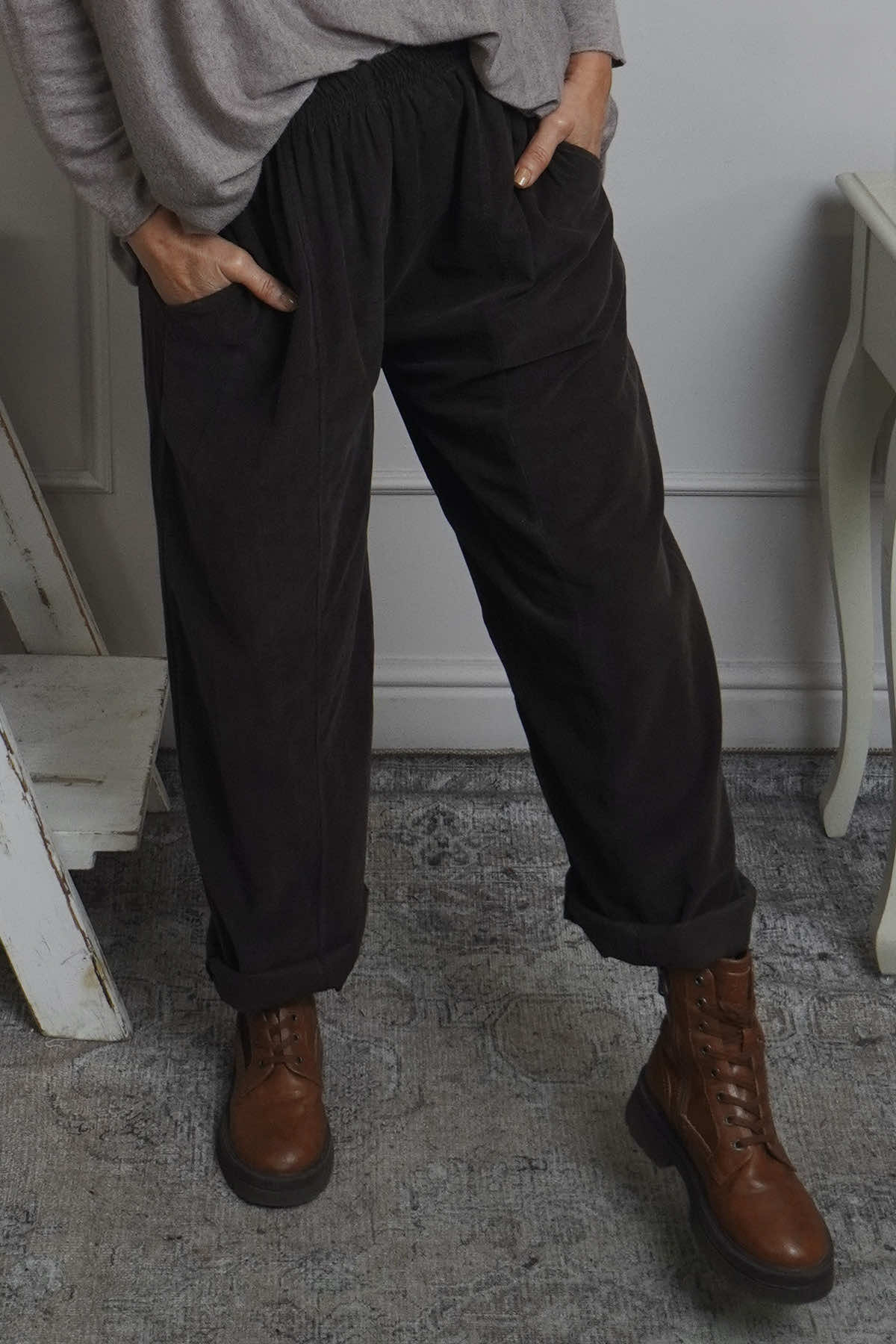 Poppy Needlecord Trousers Cocoa