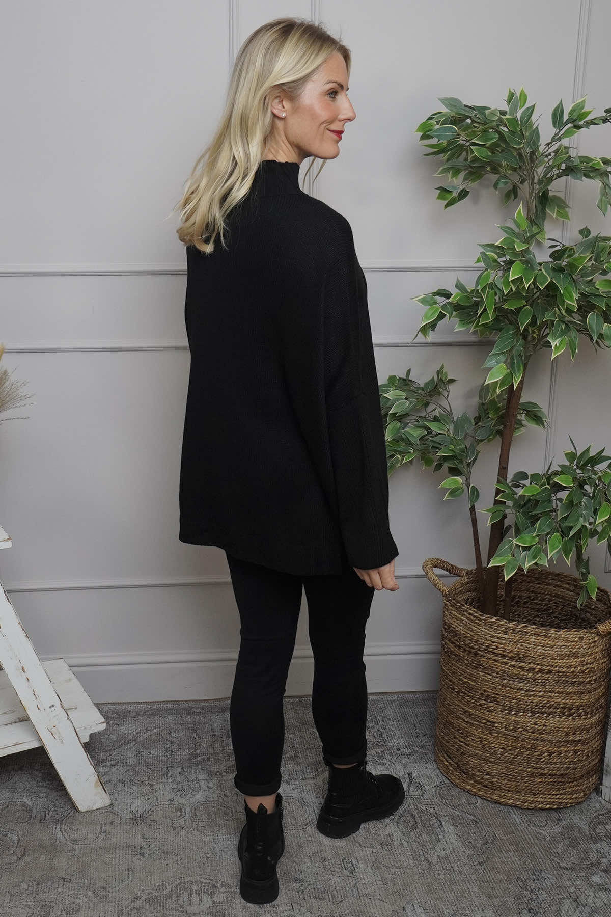 Chanelle Knitted Jumper Black