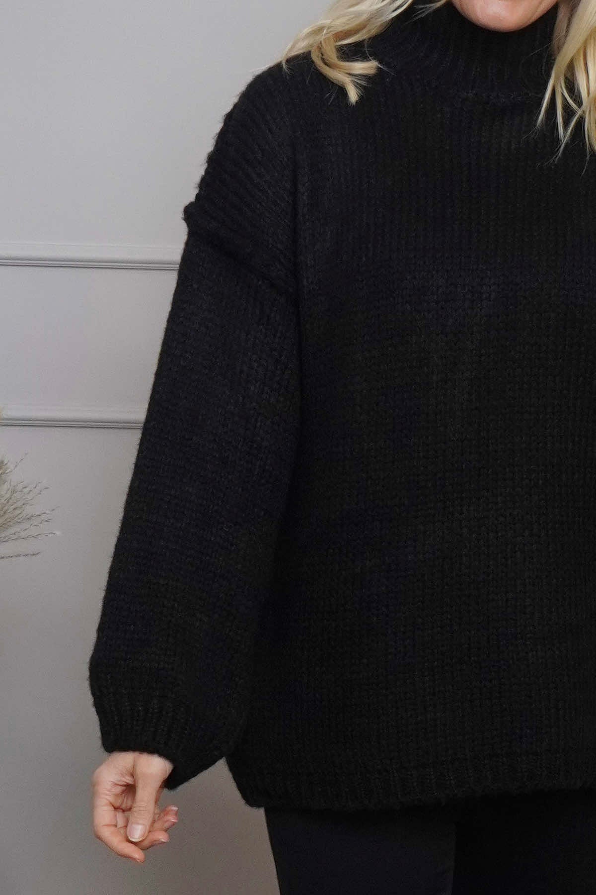 Jonie Knitted Jumper Black