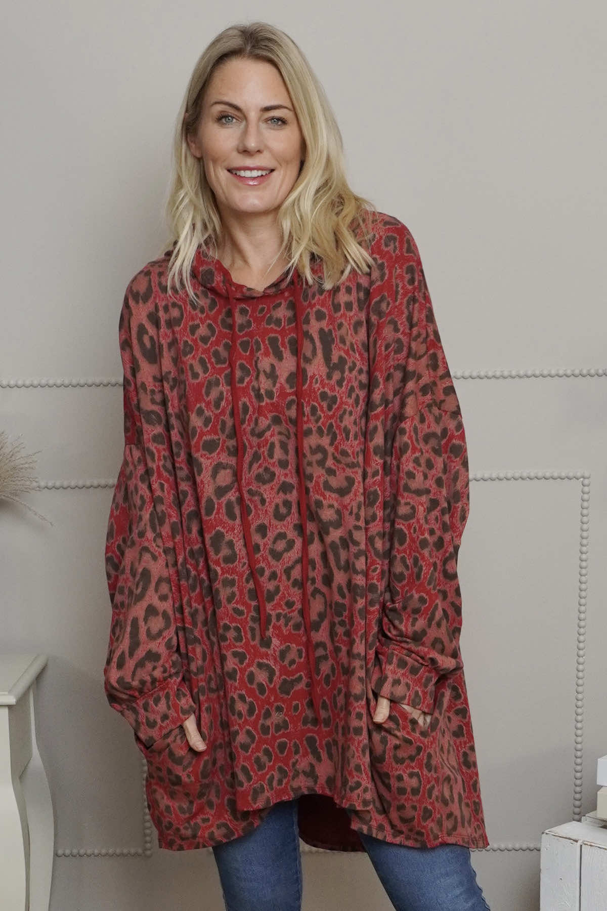 Shayla Leopard Hooded Cotton Top Red