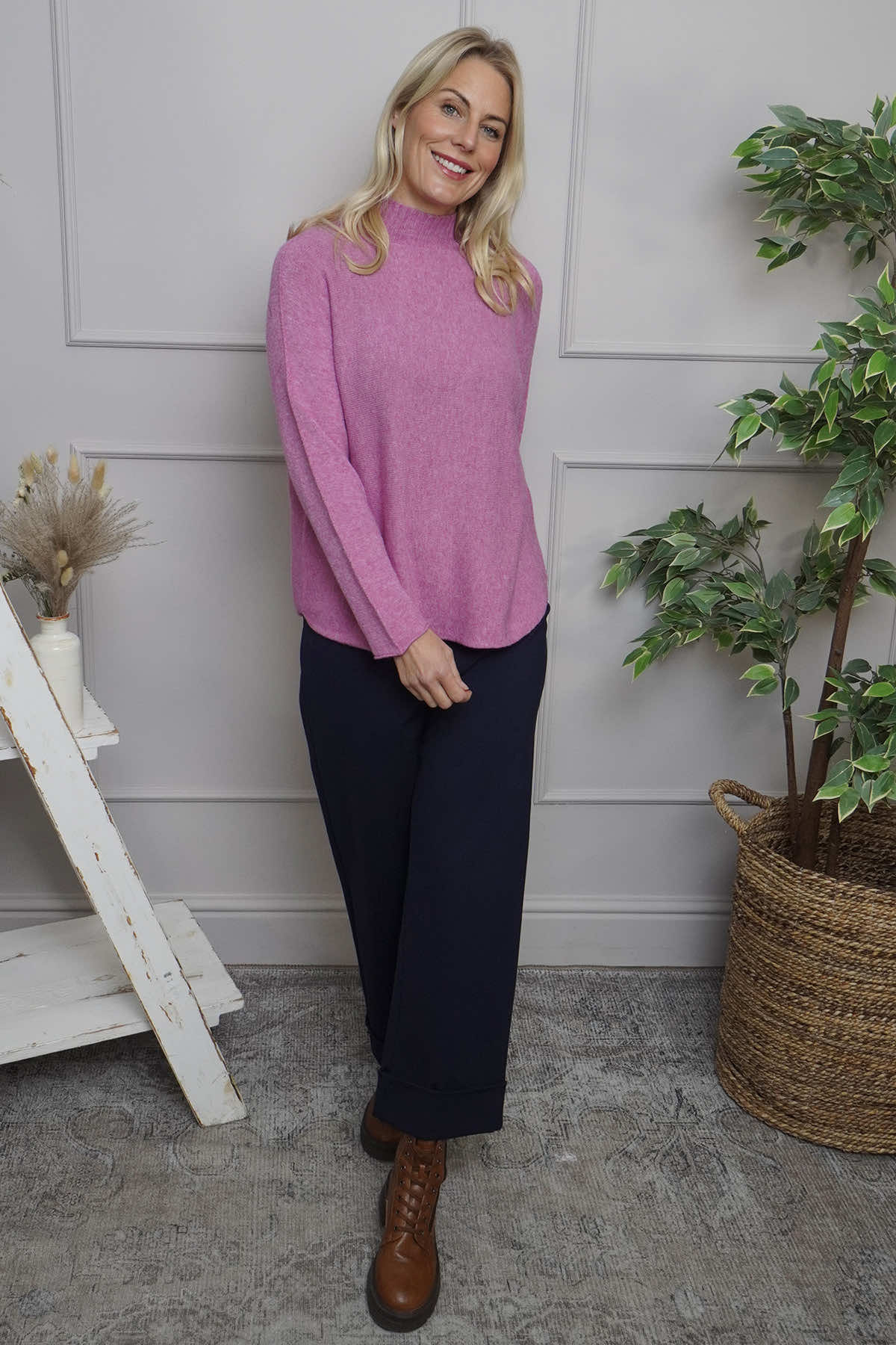 Avoni Knitted Jumper Fuchsia