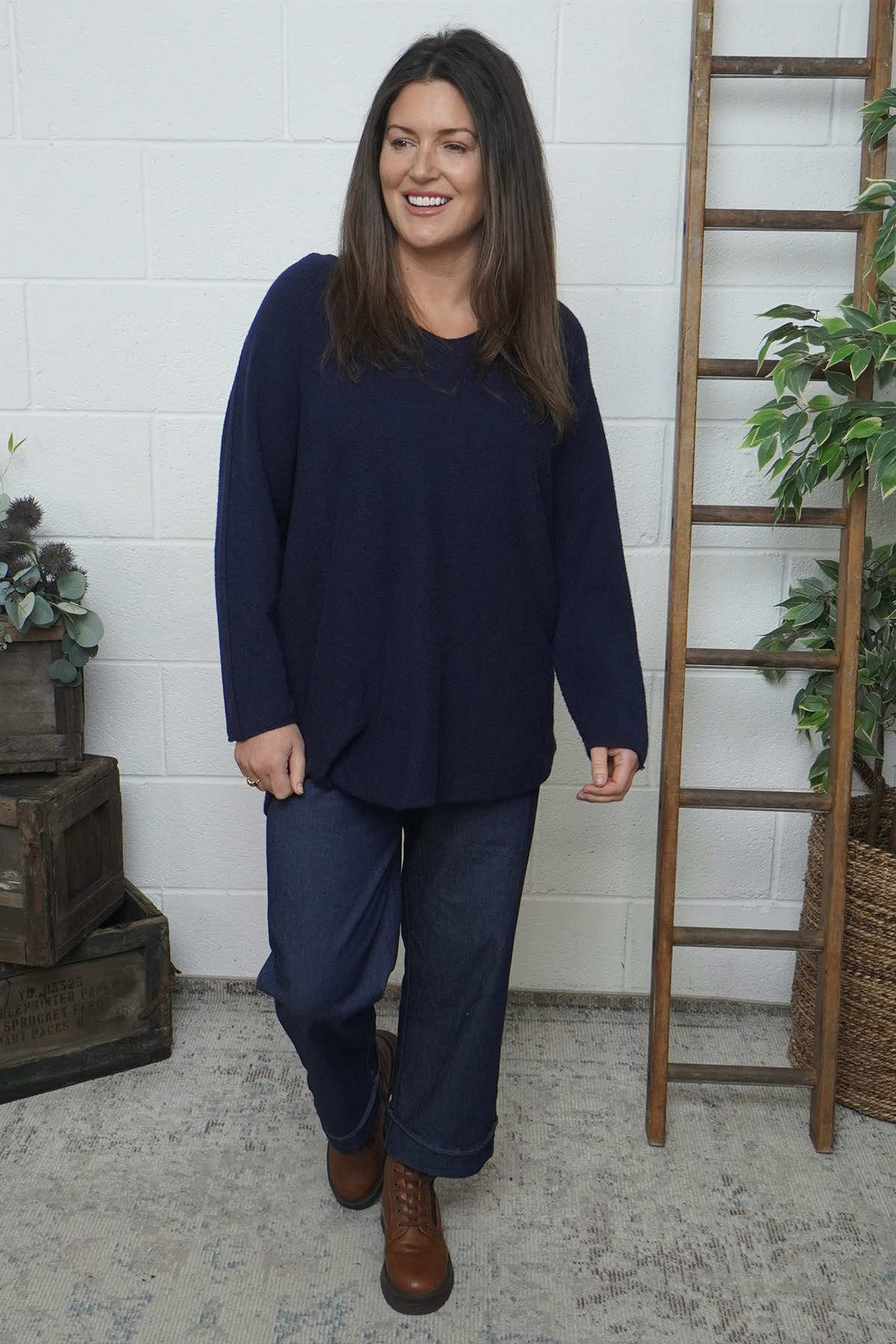 Lynna V-Neck Jumper Navy