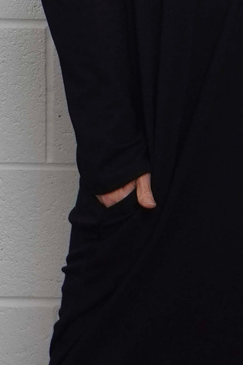 Linzi V-Neck Dress Black - Image 3