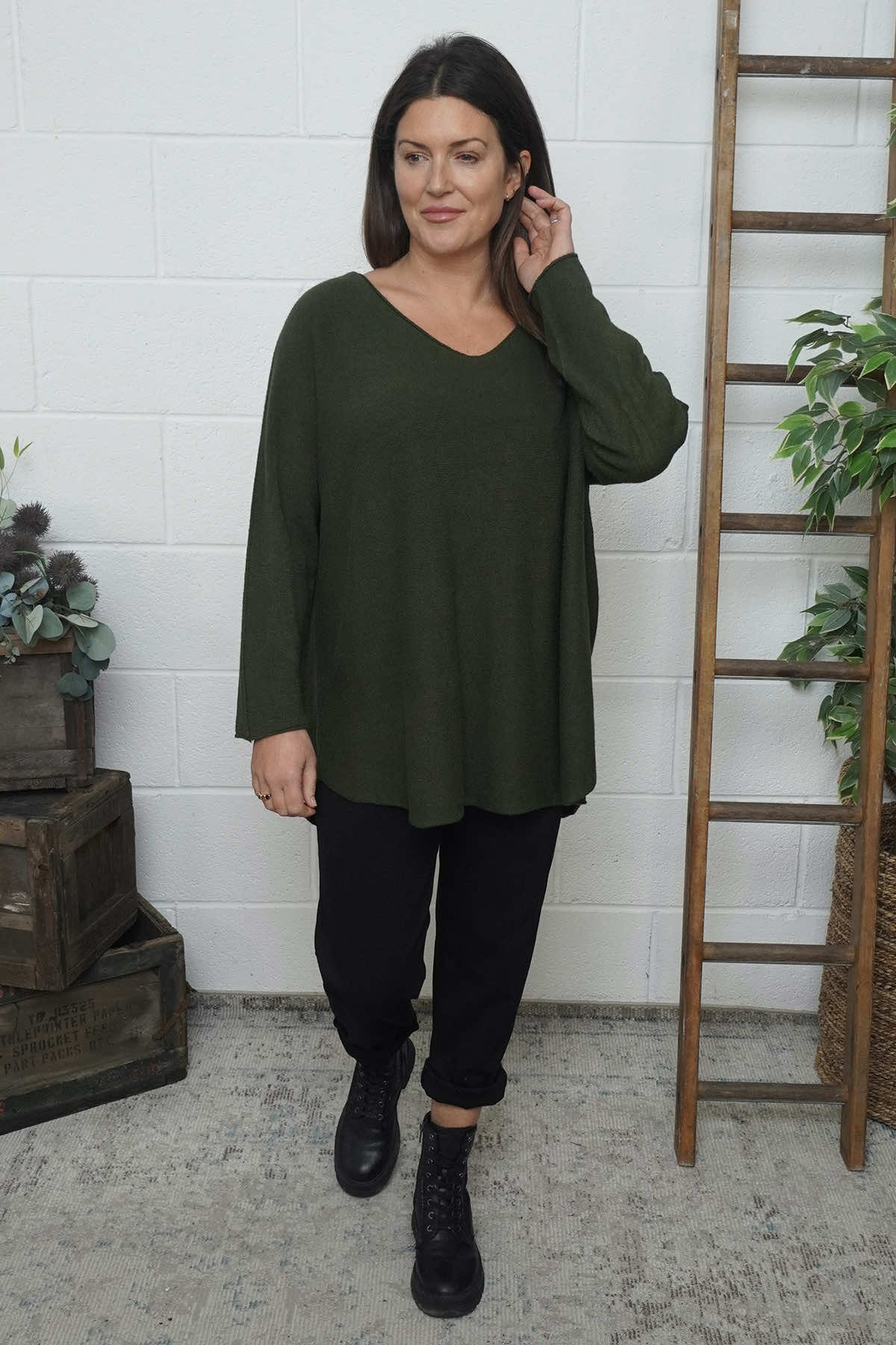 Lynna V-Neck Jumper Khaki