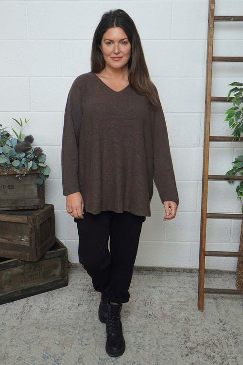 Lynna V-Neck Jumper Cocoa - Image 3