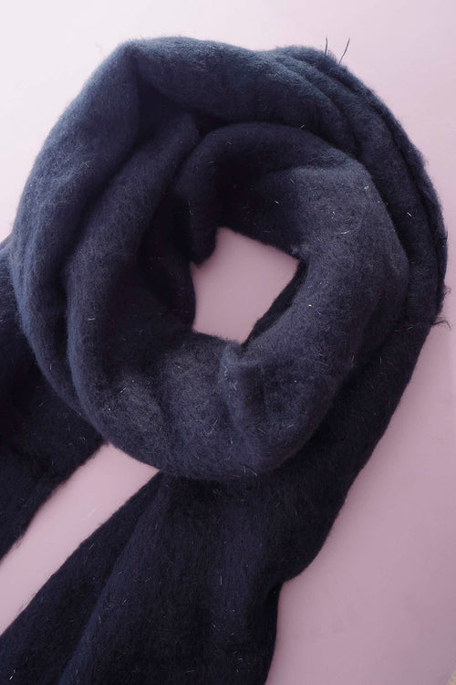 Ethal Scarf Black - Image 3