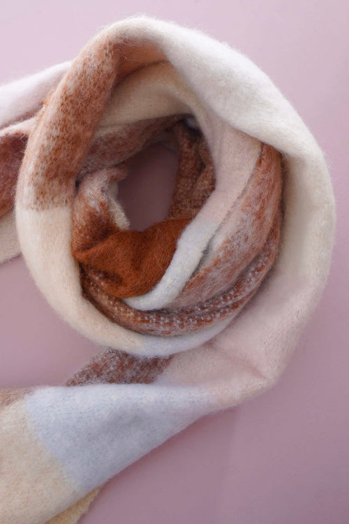 Kara Scarf Camel - Image 3