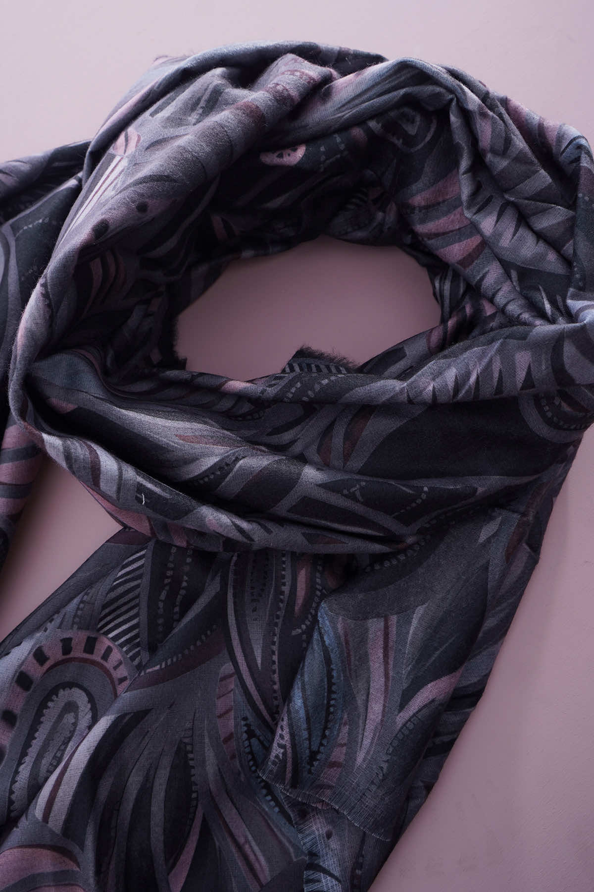 Helena Scarf Black