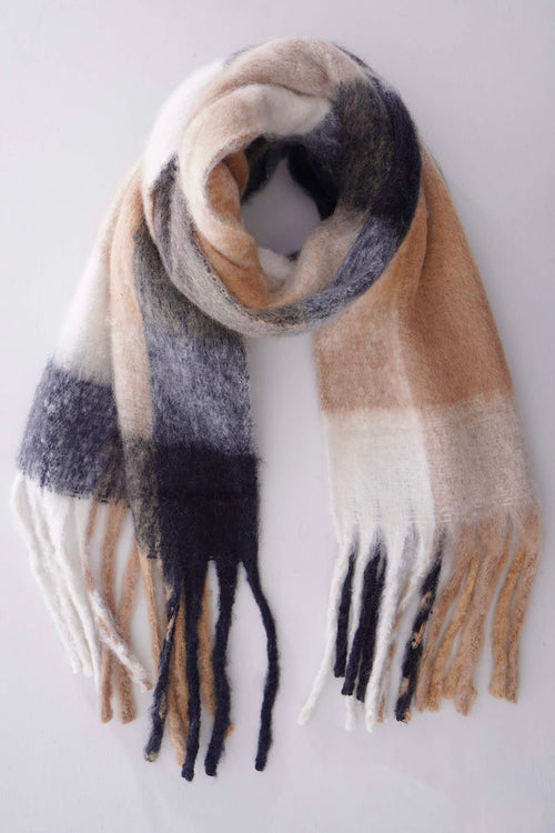 kara scarf  black - Image 3