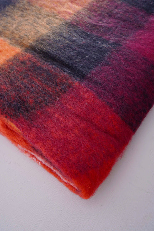 Kara Scarf Red - Image 4