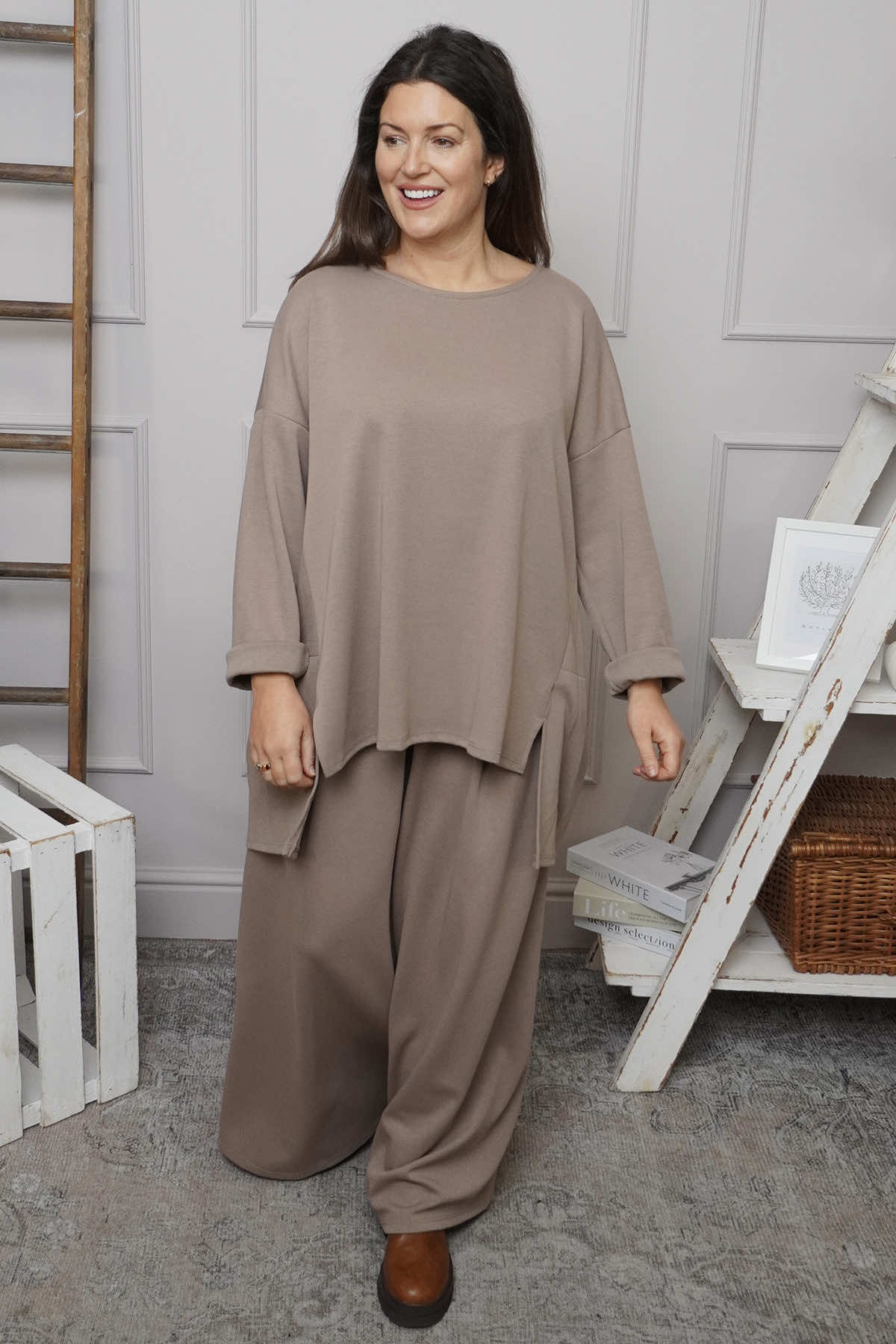 Charla Dipped Hem Cotton Top Mocha