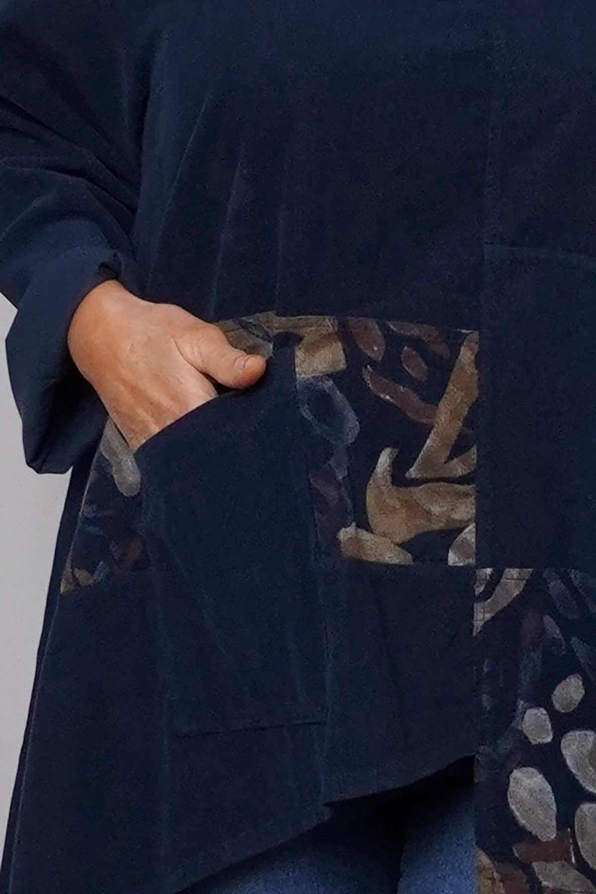 Berenice Print Detail Needlecord Top Navy