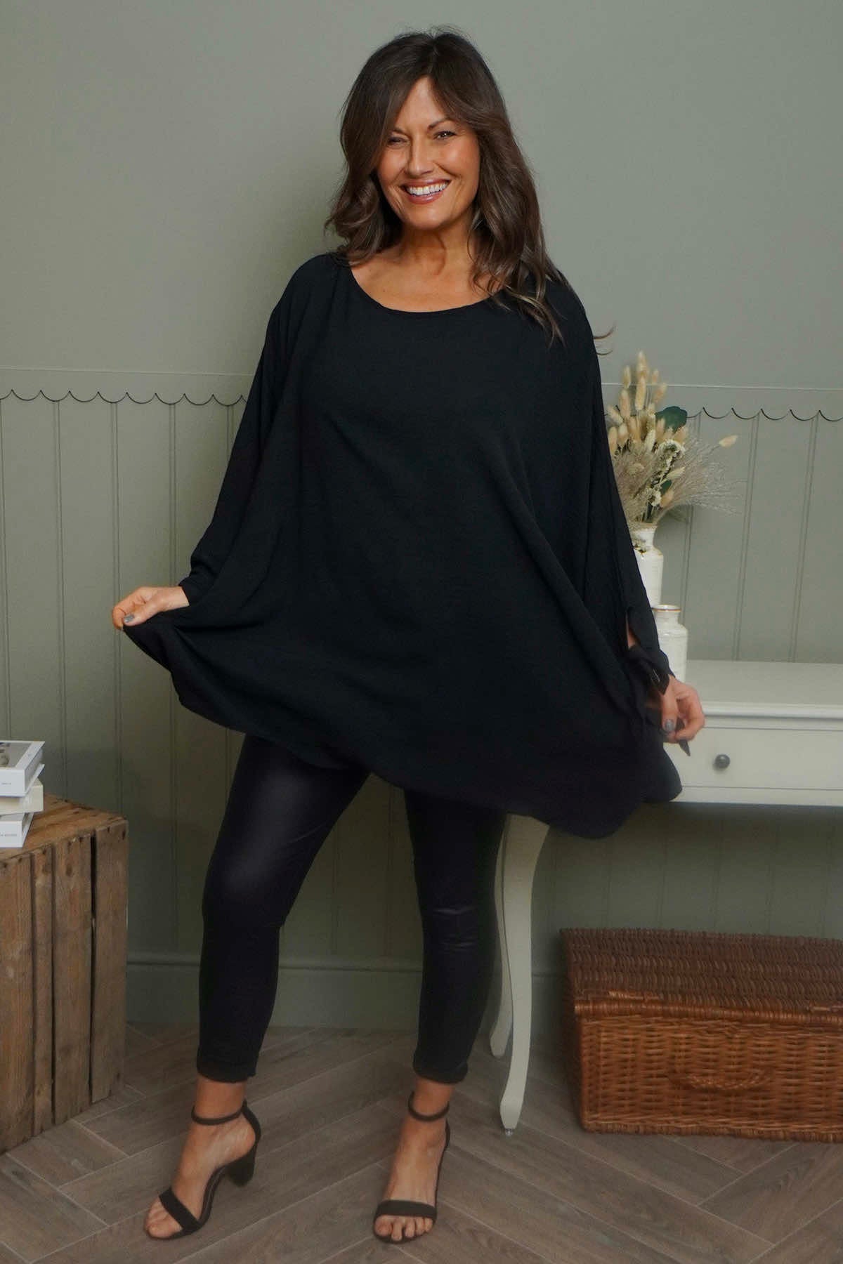 Anette Tie Sleeve Top Black