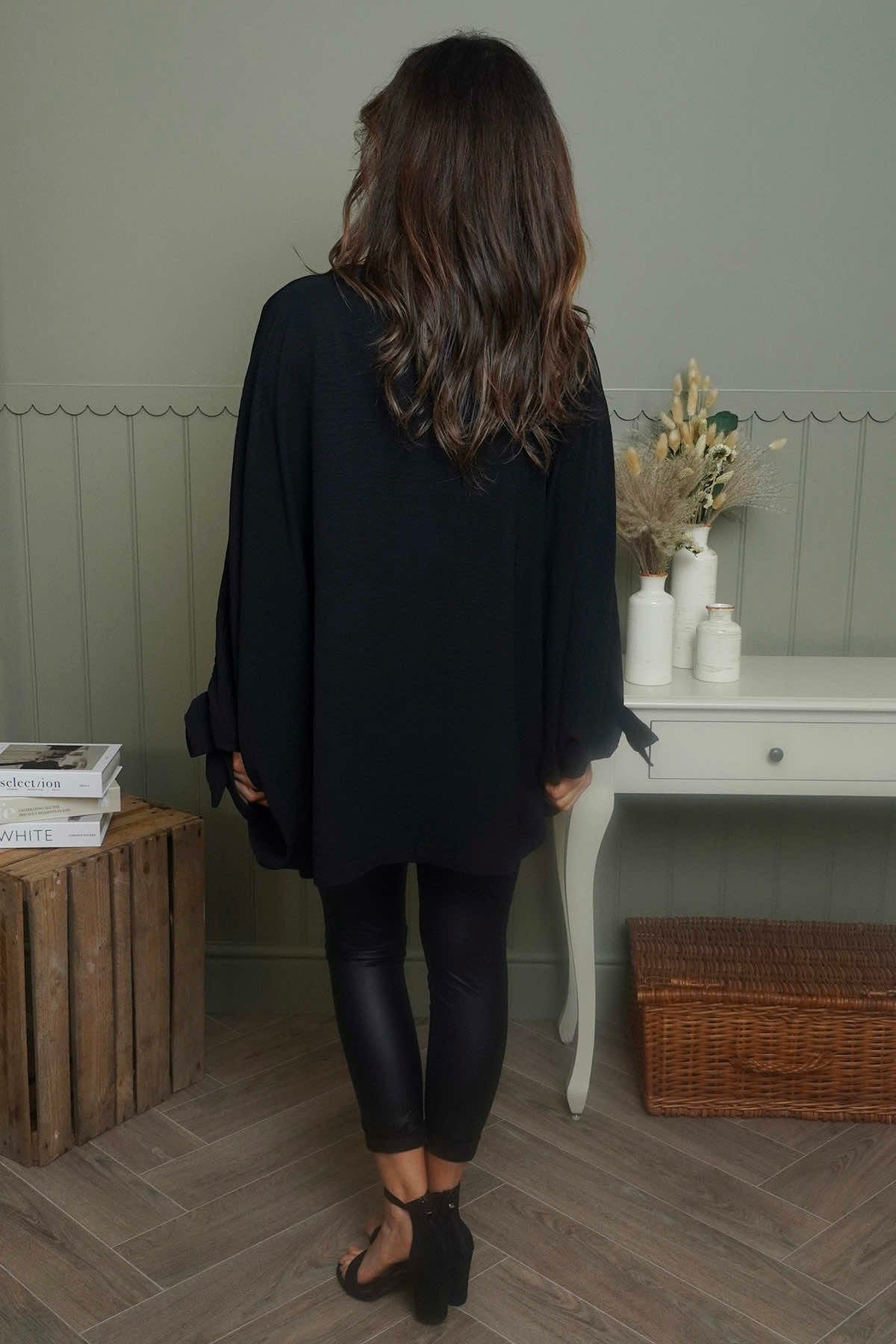 Anette Tie Sleeve Top Black