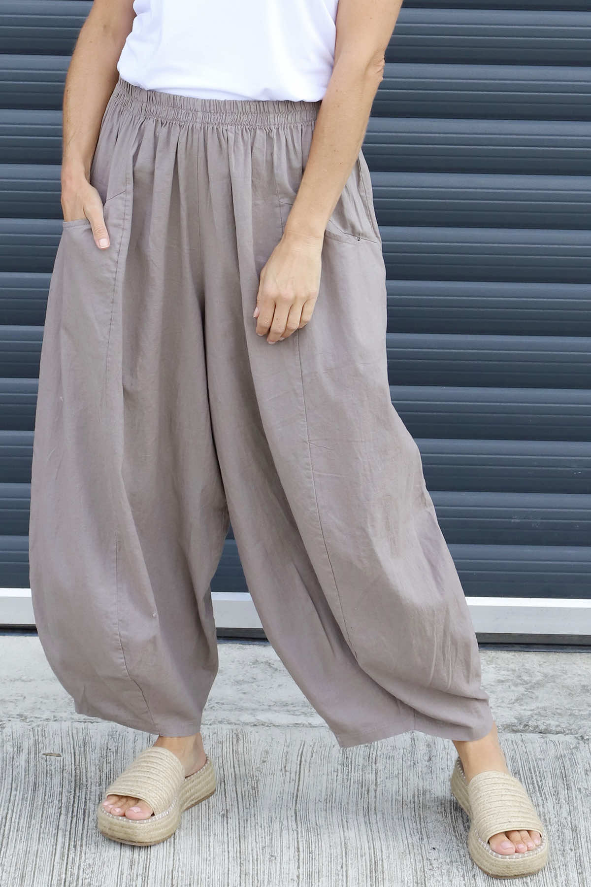 Evelyn Linen Trousers Mocha