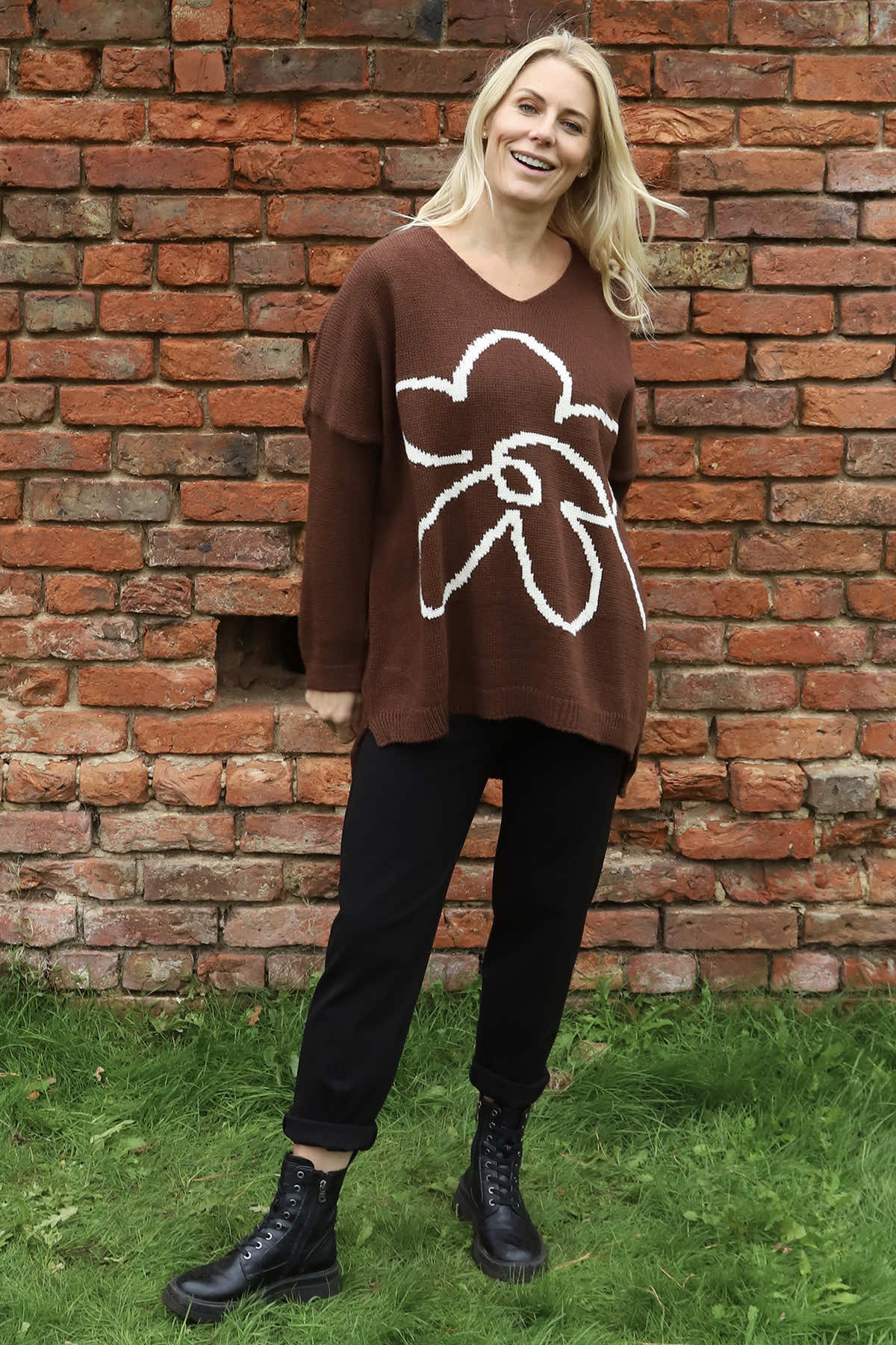 Roxanna Flower Knitted Jumper Cocoa